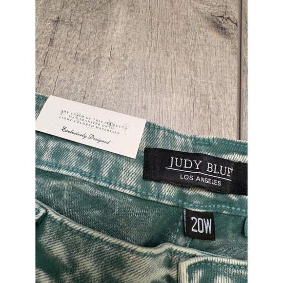 Judy Blue‎ Women's Sea Green High Rise Raw Hem Dad Jeans NWT Size 20W - Picture 8 of 16